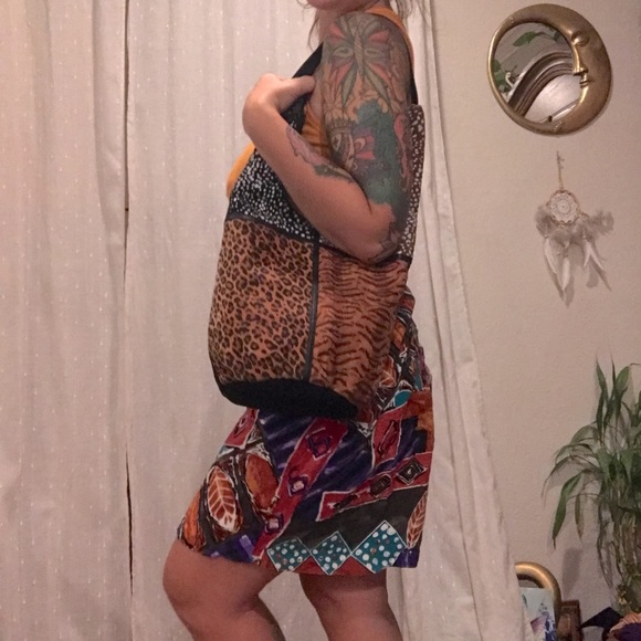 Vintage Leather Safari Bag - Picture 4 of 10